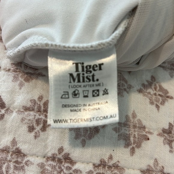 Tiger Mist Sheer Ruched Sleeve Crossover Front Mesh Crop Top Size Small White - Picture 6 of 9